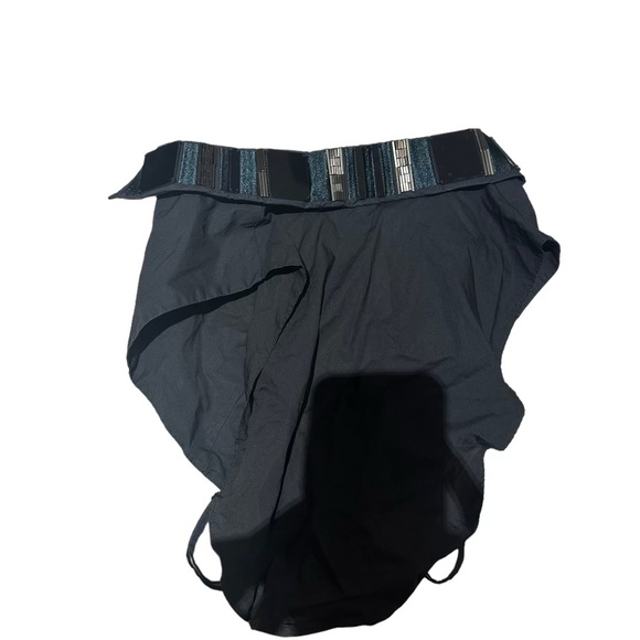 COS Collared Button up Sleeveless - Picture 3 of 4